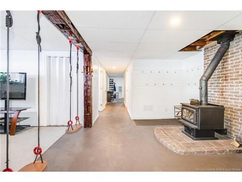 19 Mooers Dr, Fredericton, NB 