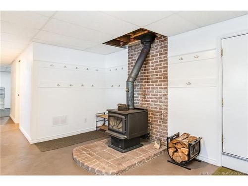 19 Mooers Dr, Fredericton, NB 