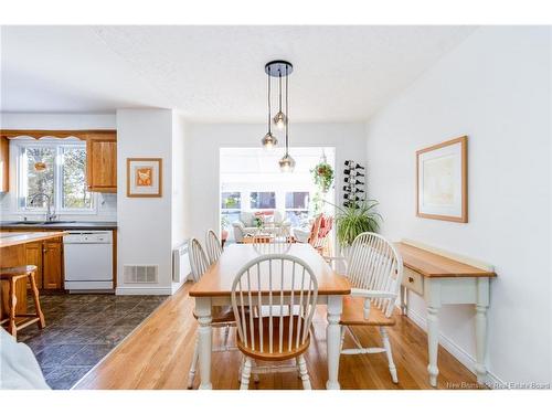 19 Mooers Dr, Fredericton, NB 