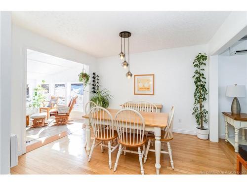 19 Mooers Dr, Fredericton, NB 