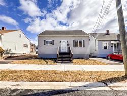 25 Stafford ST Moncton, NB E1C 4R3