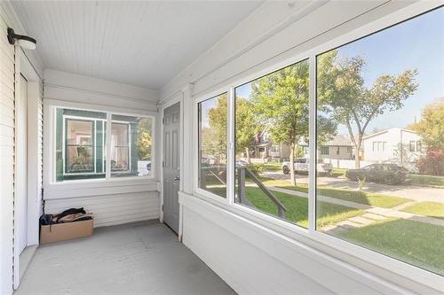 258 Cathedral Ave, Winnipeg, MB 