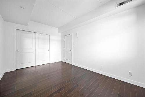 210-340 Waterfront Dr, Winnipeg, MB 