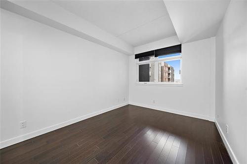 210-340 Waterfront Dr, Winnipeg, MB 