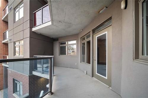 210-340 Waterfront Dr, Winnipeg, MB 