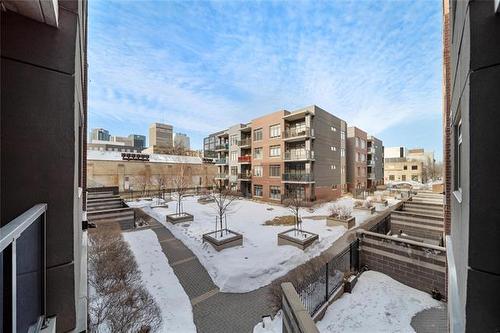 210-340 Waterfront Dr, Winnipeg, MB 