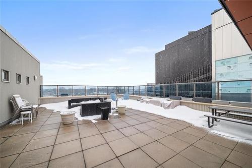 210-340 Waterfront Dr, Winnipeg, MB 