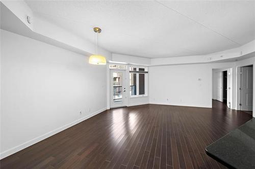 210-340 Waterfront Dr, Winnipeg, MB 