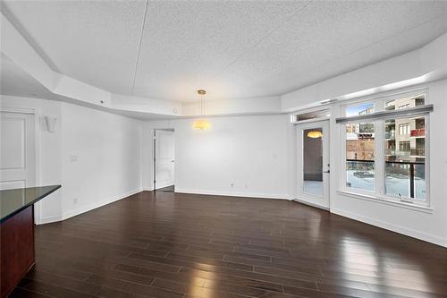 210-340 Waterfront Dr, Winnipeg, MB 
