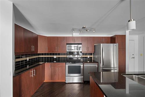 210-340 Waterfront Dr, Winnipeg, MB 