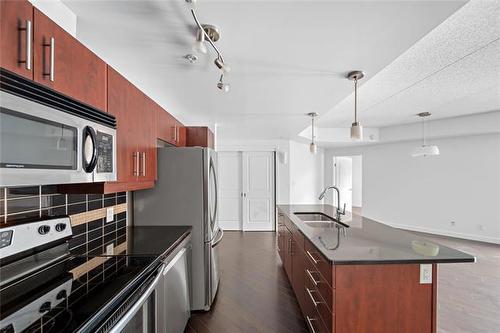 210-340 Waterfront Dr, Winnipeg, MB 