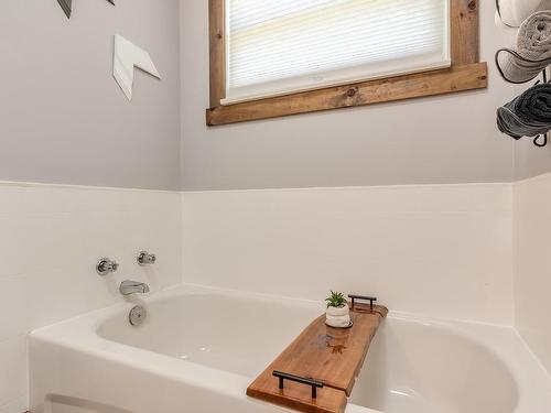 252 Eves Road, New Albany, NS 