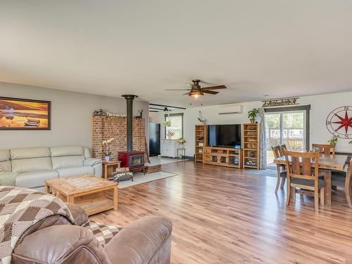 252 Eves Road, New Albany, NS 