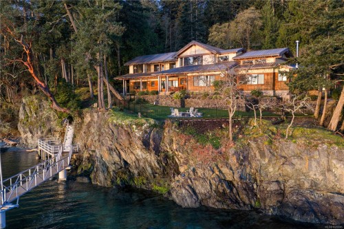 250 Holmes Rd, Salt Spring, BC 