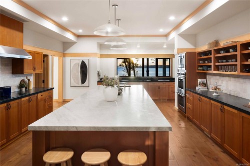250 Holmes Rd, Salt Spring, BC 