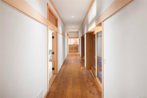 250 Holmes Rd, Salt Spring, BC 