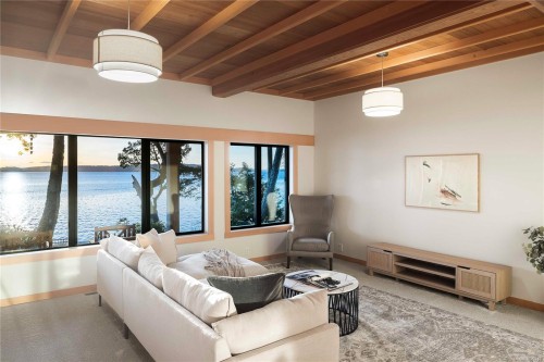 250 Holmes Rd, Salt Spring, BC 