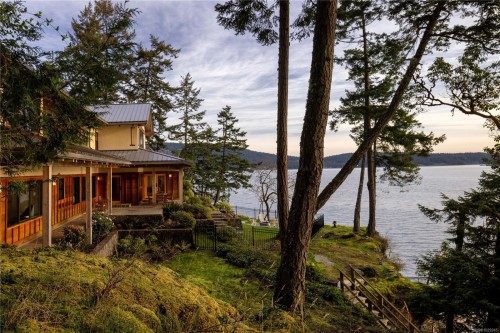 250 Holmes Rd, Salt Spring, BC 