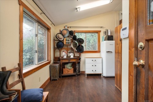 725 Comox Rd, Nanaimo, BC 