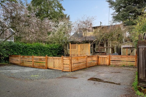 725 Comox Rd, Nanaimo, BC 