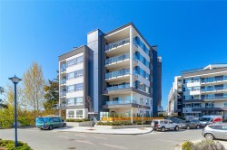 403-958 Pharoah Mews Langford, BC V9B 7A1