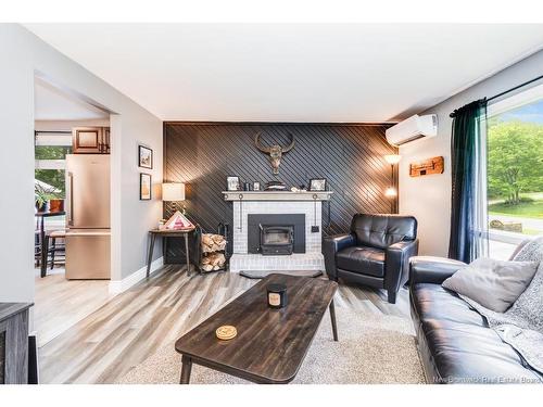 28 Christopher Dr, Burton, NB 