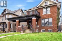 539 HALL AVENUE Windsor, ON N9A 2L7