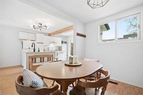 26 Smithfield Ave, Winnipeg, MB 