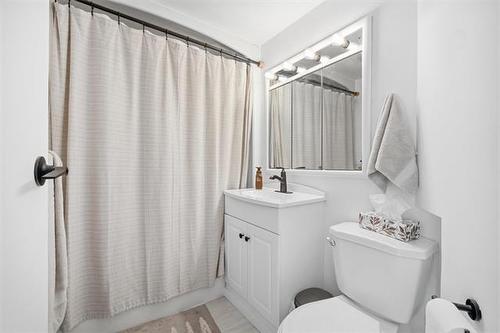 26 Smithfield Ave, Winnipeg, MB 