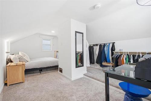 26 Smithfield Ave, Winnipeg, MB 