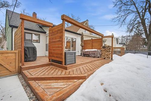 26 Smithfield Ave, Winnipeg, MB 