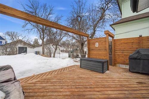 26 Smithfield Ave, Winnipeg, MB 