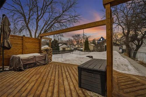 26 Smithfield Ave, Winnipeg, MB 