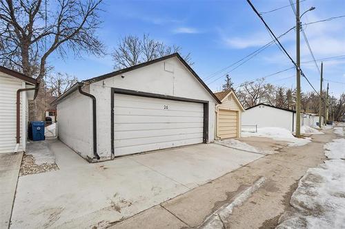 26 Smithfield Ave, Winnipeg, MB 