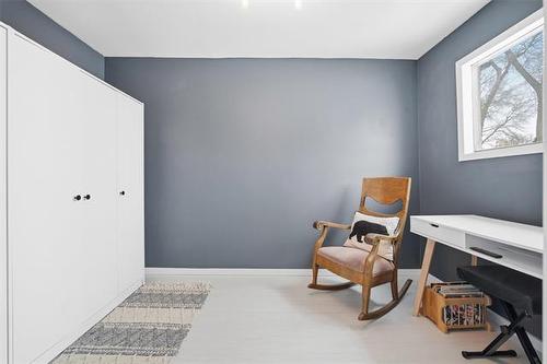 26 Smithfield Ave, Winnipeg, MB 