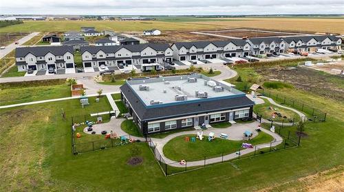 16 Ash Bay, Rosenort, MB 