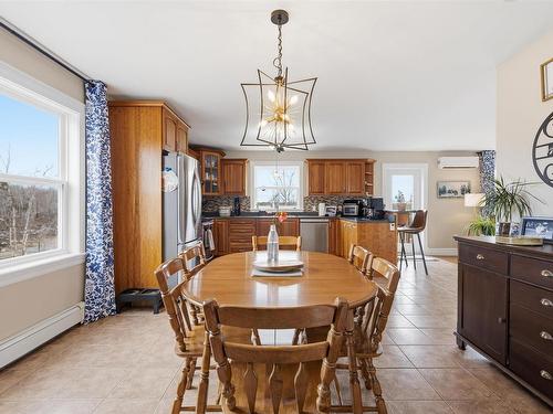 397 Hemlock Drive, Upper Tantallon, NS - Indoor Photo Showing Dining Room