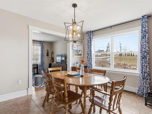 397 Hemlock Drive, Upper Tantallon, NS - Indoor Photo Showing Dining Room