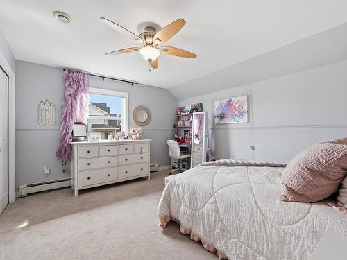 397 Hemlock Drive, Upper Tantallon, NS - Indoor Photo Showing Bedroom