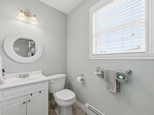 397 Hemlock Drive, Upper Tantallon, NS - Indoor Photo Showing Bathroom