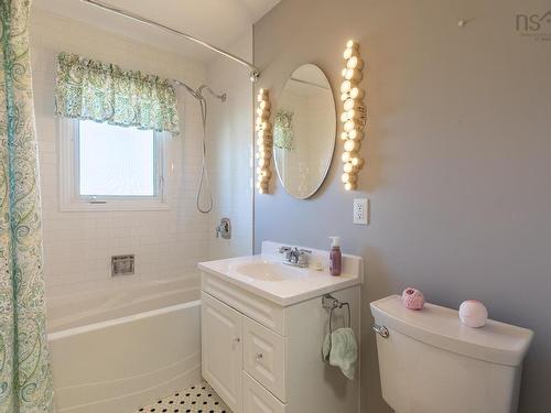 1 Juniper Crescent, Leiblin Park, NS 