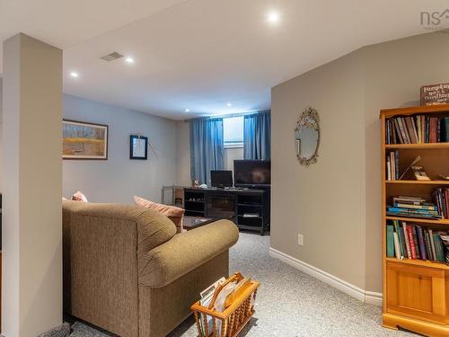 1 Juniper Crescent, Leiblin Park, NS 