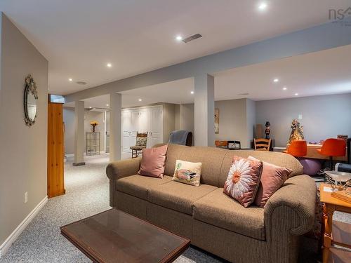 1 Juniper Crescent, Leiblin Park, NS 