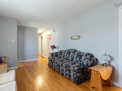 1 Juniper Crescent, Leiblin Park, NS 