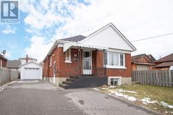 BSMT - 54 CHADBURN STREET Oshawa (Central), ON L1H 5T8