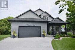 14 EDWARD STREET W Clearview, ON L0M 1G0