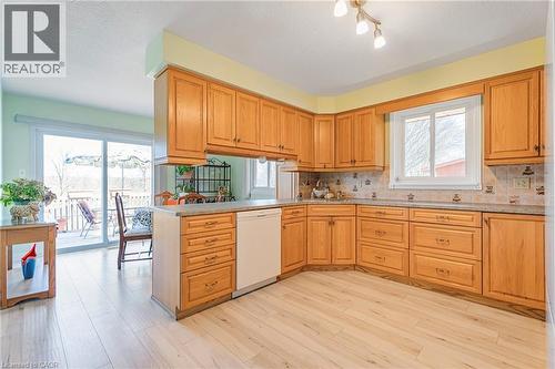 78 Esther Avenue, Cambridge, ON - Indoor Photo Showing Kitchen