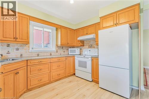 78 Esther Avenue, Cambridge, ON - Indoor Photo Showing Kitchen