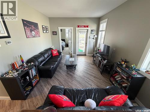 266 - 270 14Th Avenue Ne, Swift Current, SK - Indoor