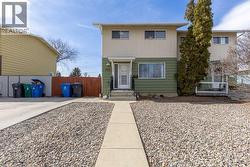2102 13 Street N Lethbridge, AB T1H 2V5